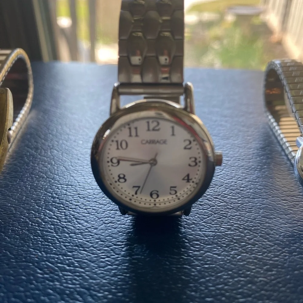 Lot of 4 Watches Three Women One Mens Kathy Ireland•Timex Electric•Carriage•